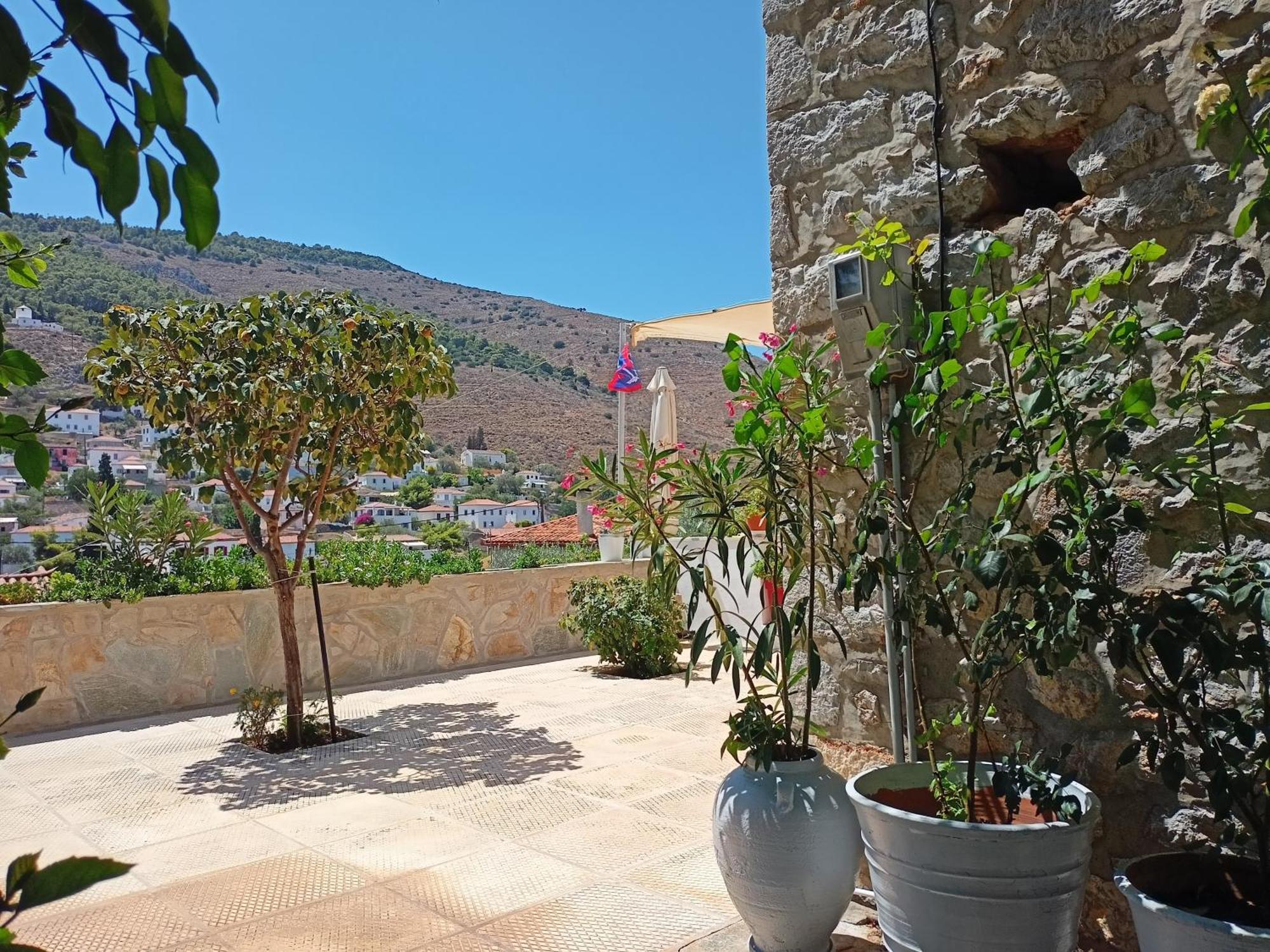 Smaragdas Paradise Hydra  Exterior photo